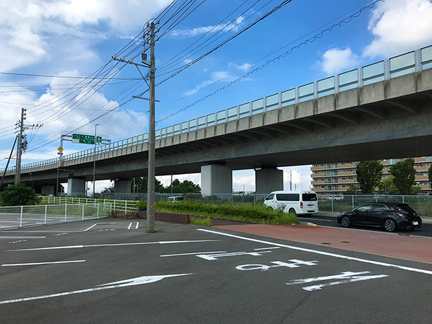 送迎車両に乗りまもなくりんくうICへ